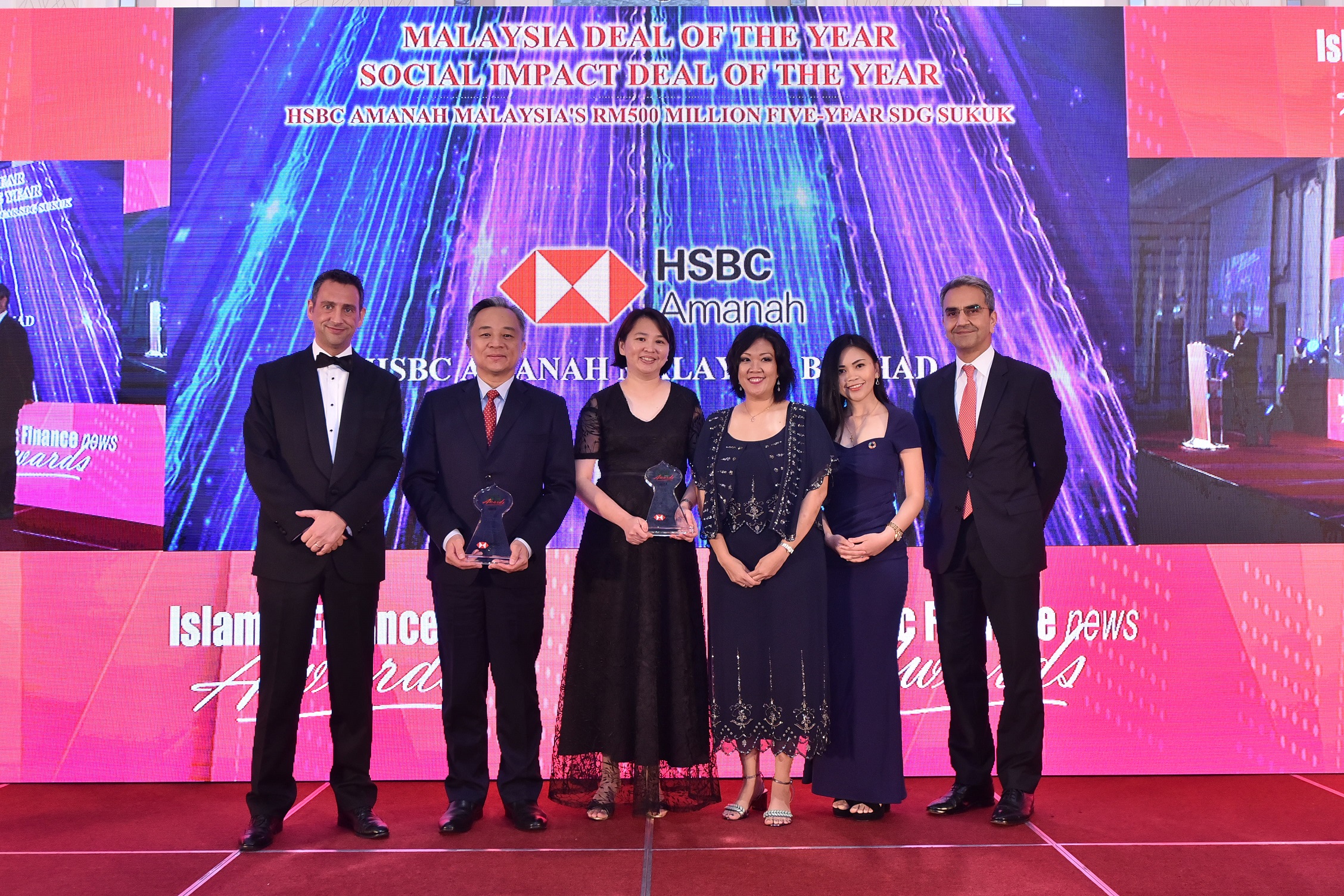 Hsbc Amanah Bags Deal Of The Year The Star