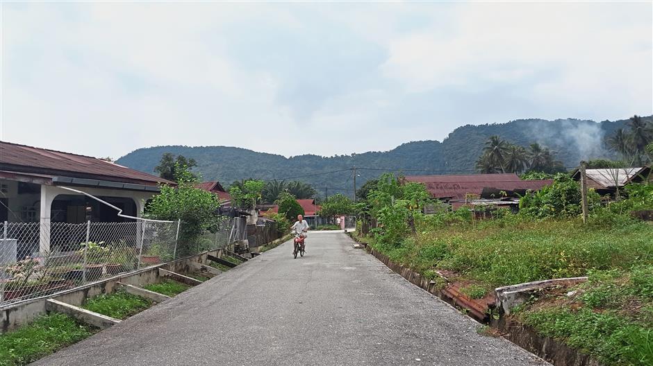 Toiling On Land Without Title Their Main Worry The Star