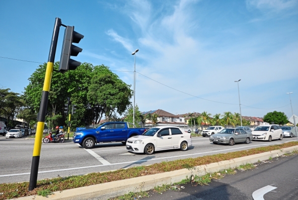Traffic Light Timing In Taman Sri Andalas Cause Of Gridlock The Star