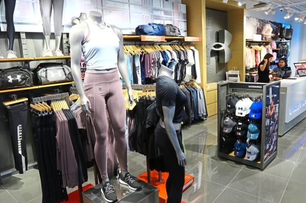 under armour queensbay mall