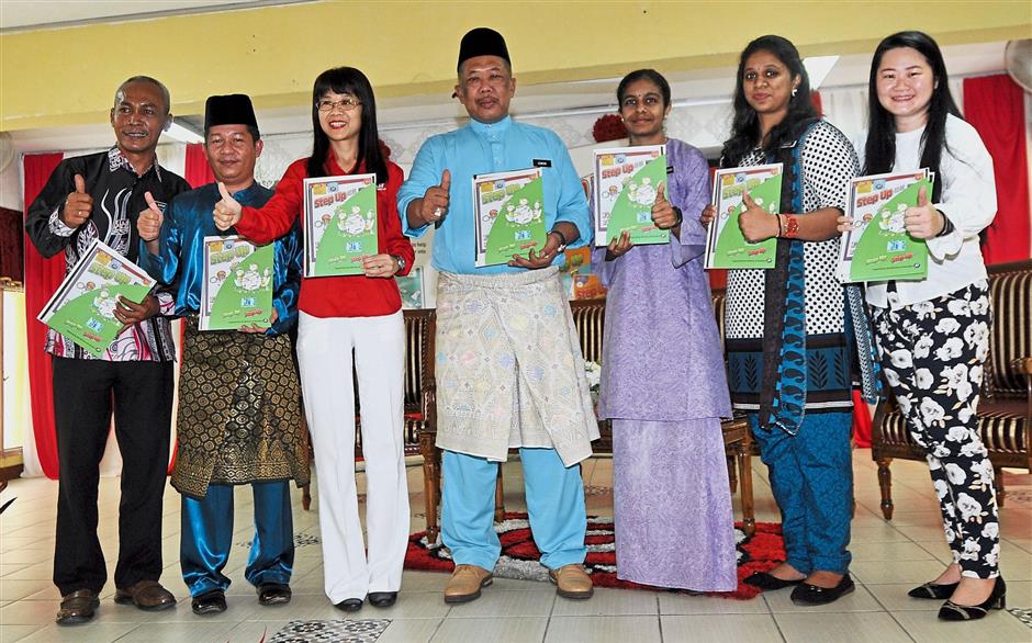 Johor Primary Schools Get Language Boost The Star