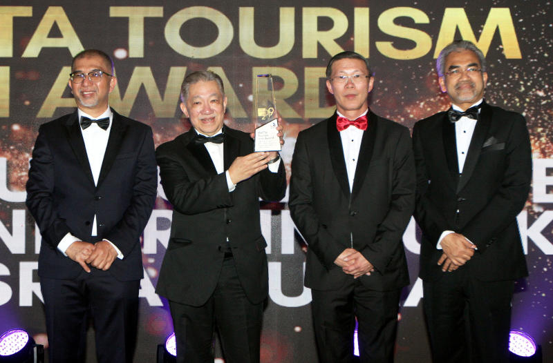 Tunku Iskandar Awarded Matta Tourism Icon Award The Star