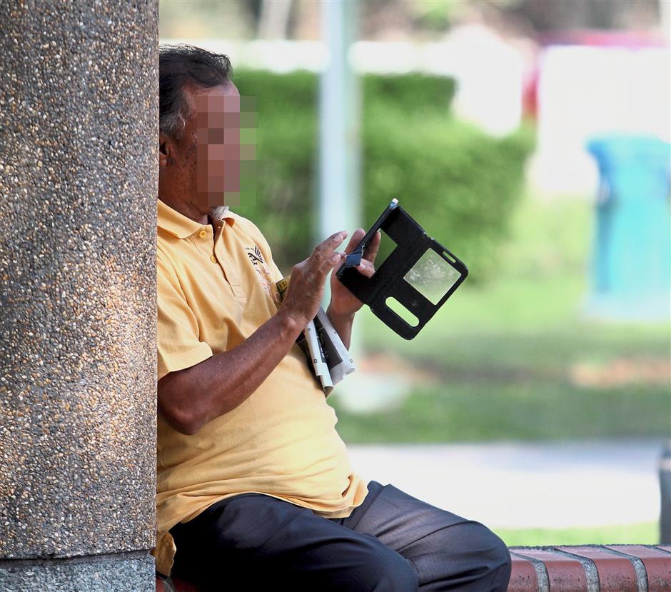 The public are reminded to verify news they receive on social media before forwarding it via cellphones.