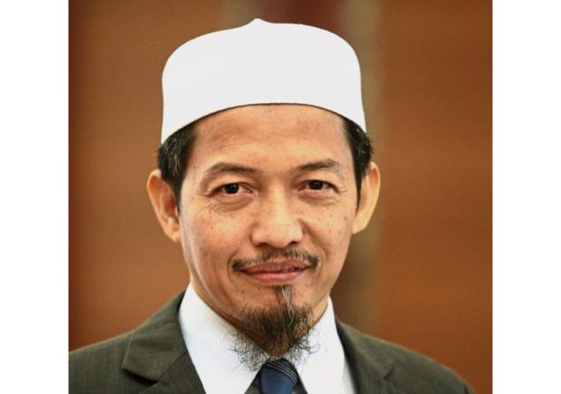 Nik abduh nik aziz