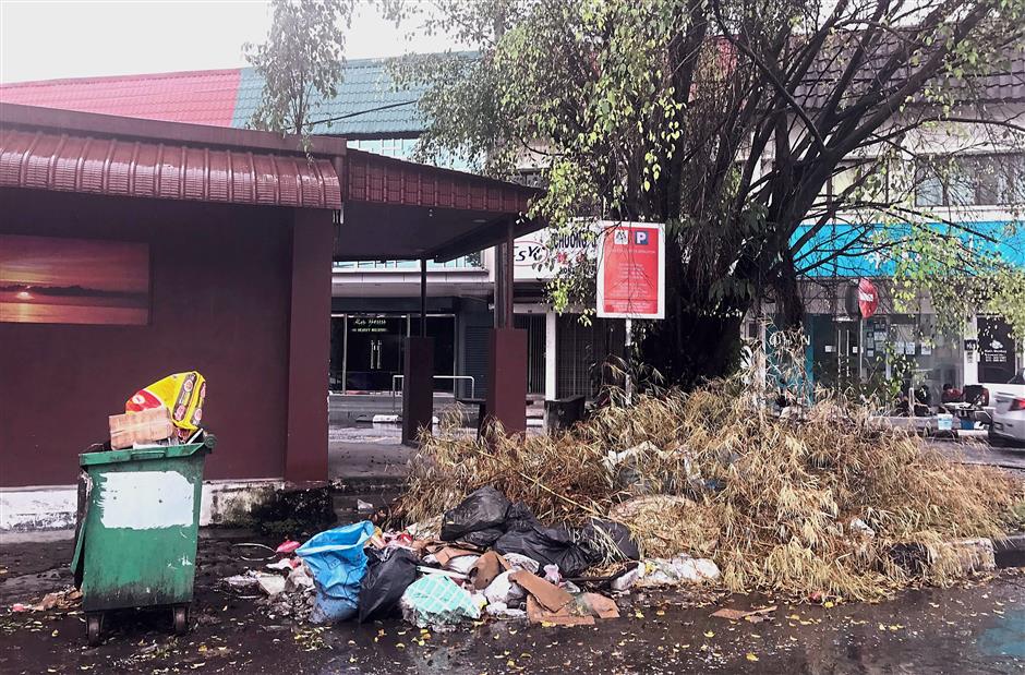 ‘The rubbish keeps returning’ The Star