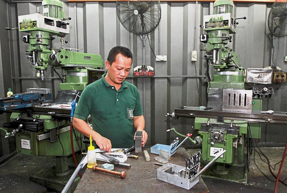 Mega Fortris is one of the few security seal producers that has a tooling department to make its own moulds.