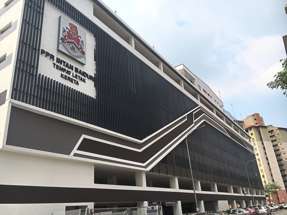 More Than 4 000 New Parking Bays By Year End The Star