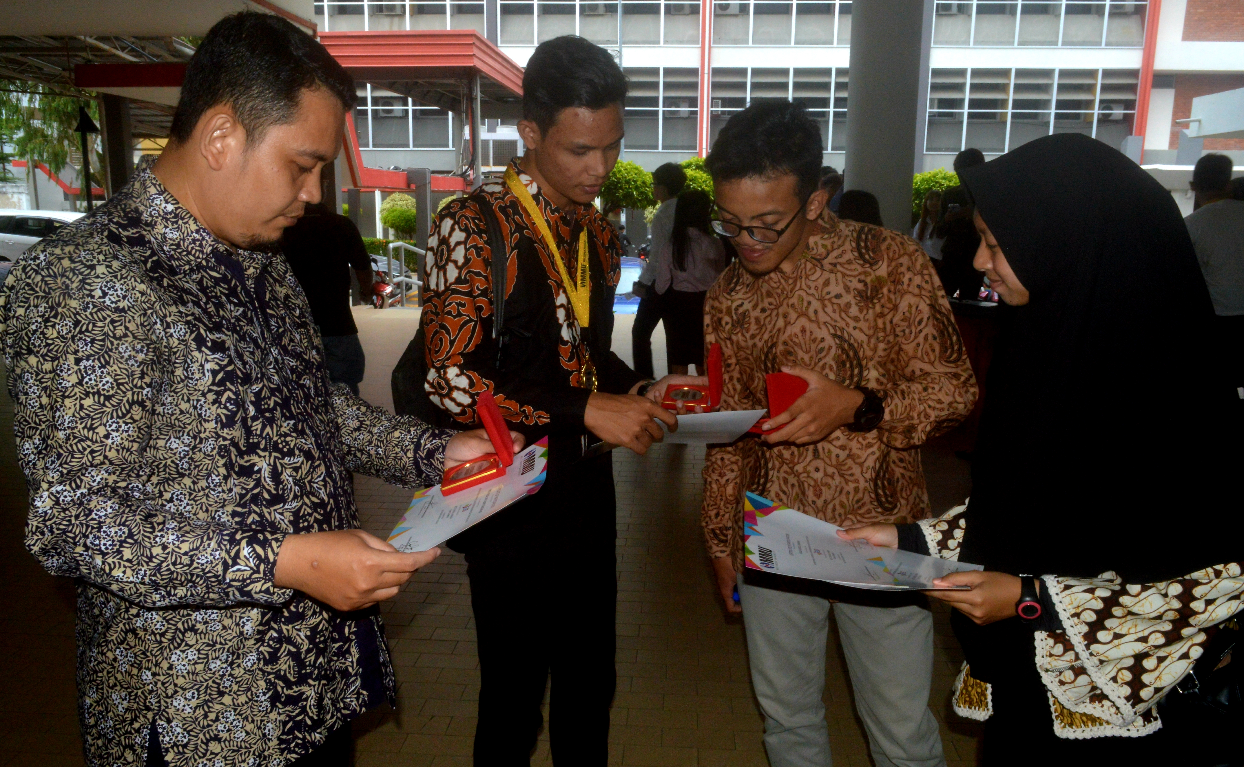 4A2432A8 E1B0 46BD B11E 758A5D4C52D1