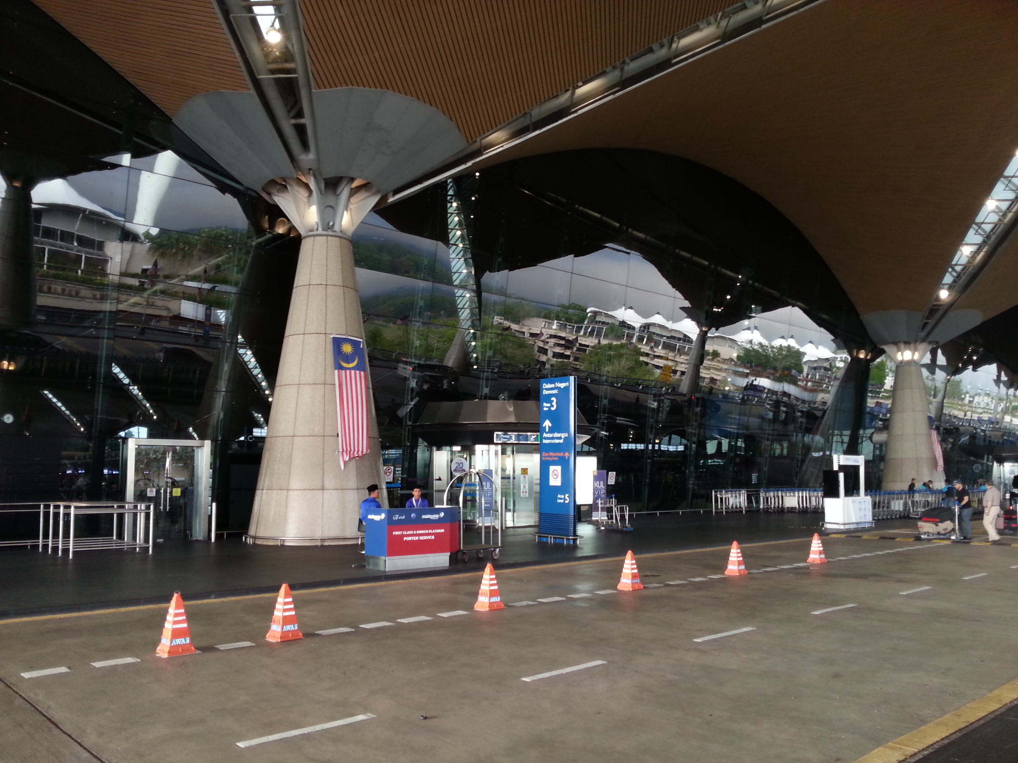 Designated E Hailing Pick Up Points At Klia And Klia2 The Star