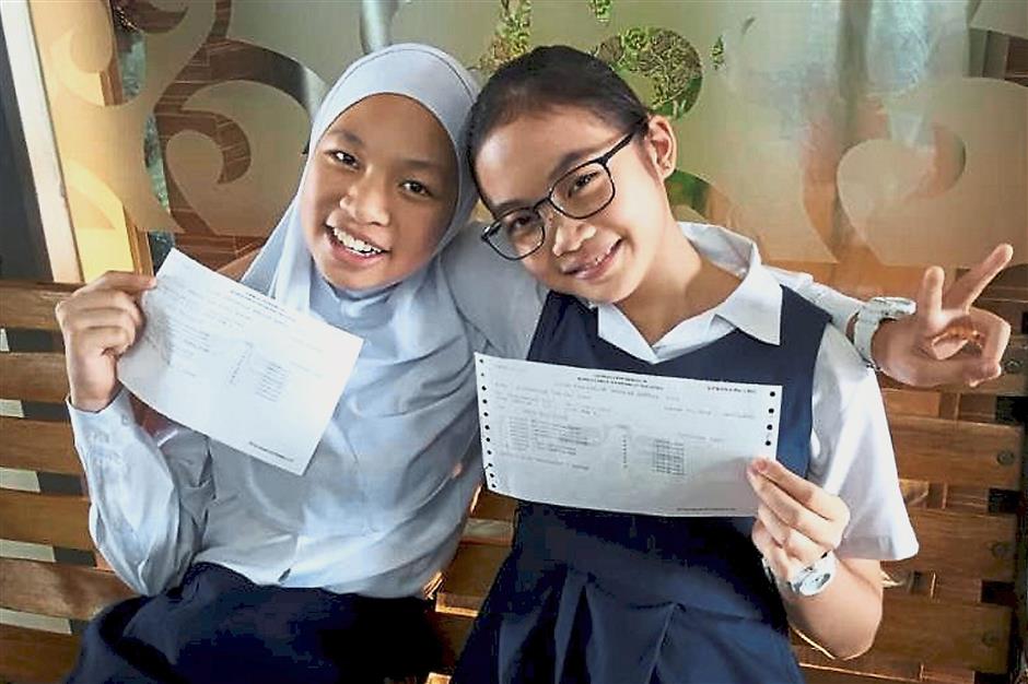 Malay Girl From Chinese School Scores Straight As In Upsr The Star