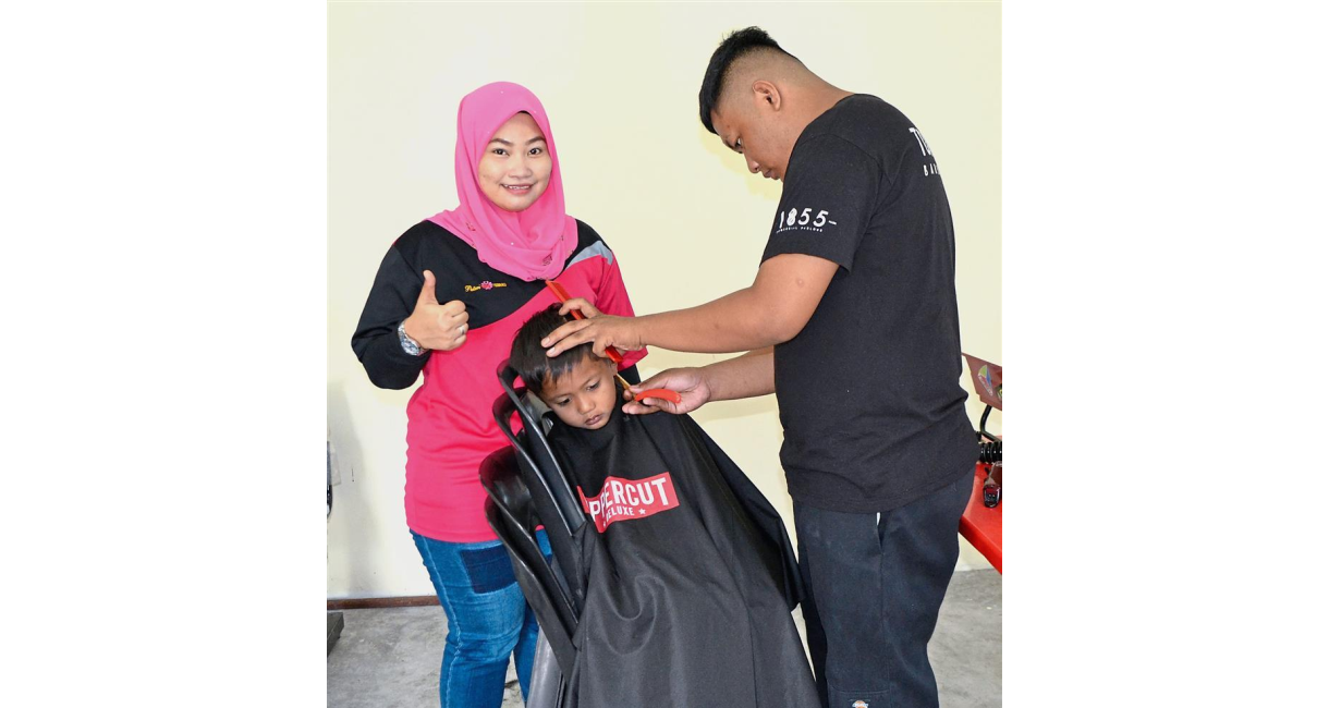 Free Haircut For 100 Schoolchildren The Star Online