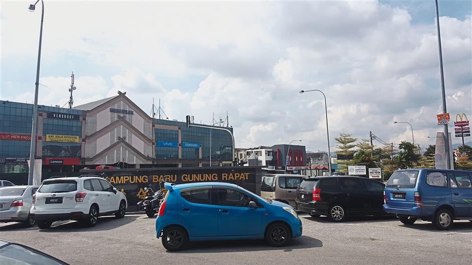 Heong peah bakers pride of Kampung Baru Gunung Rapat The Star