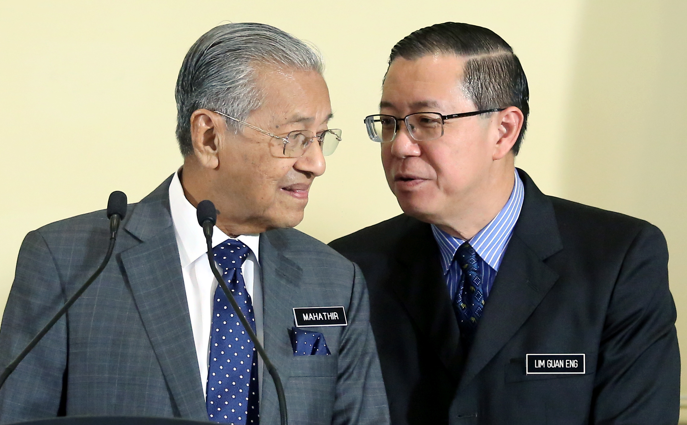 Pas Asks Dr M To Sack Guan Eng Over War On Non Malays Remark The Star