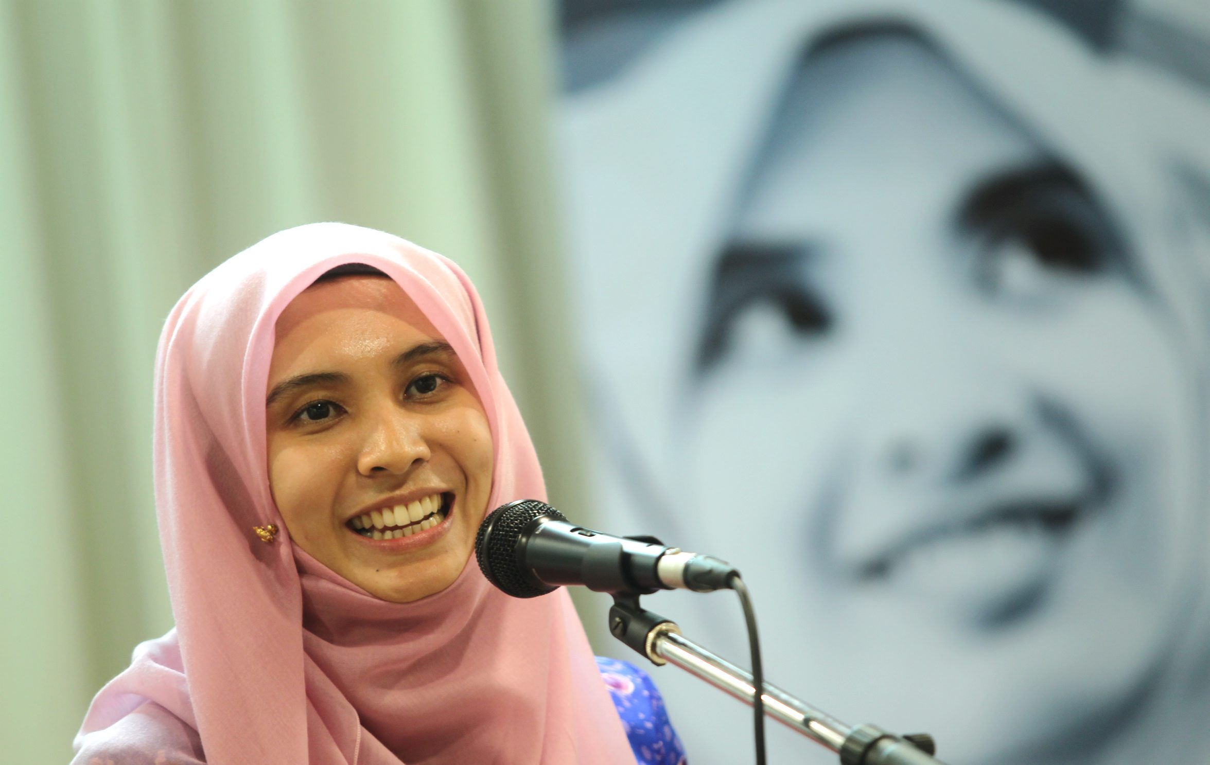 Nurul Izzah detained under Sedition Act | The Star