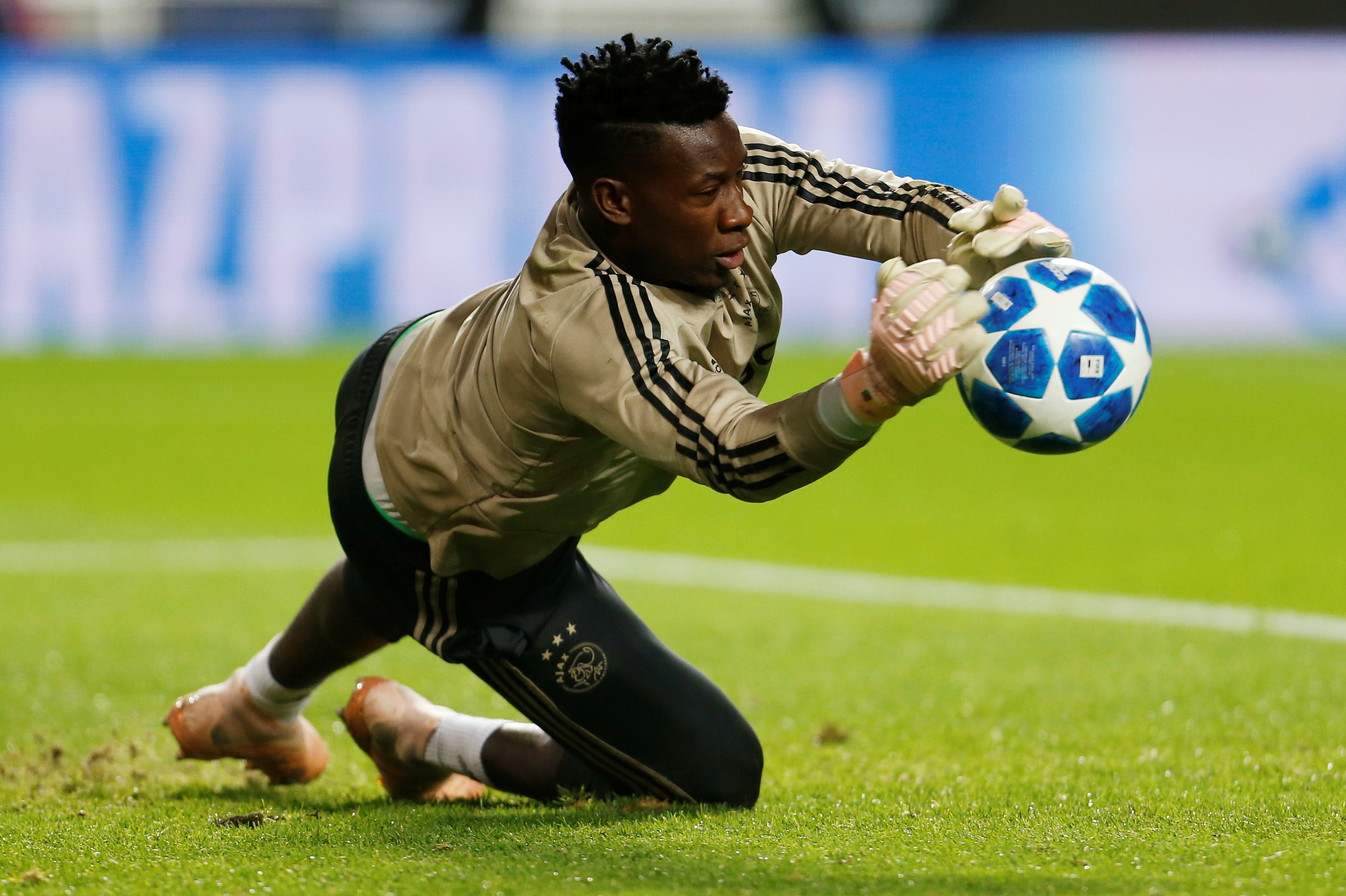 Football Onana Goes From Villain To Hero As Ajax Hold Benfica The Star