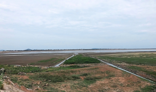 Fast disappearing: Chennai’s main reservoirs, including Chembarambakkam --a perennial source of water-  are becoming bone dry.