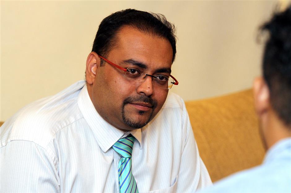 IBM’s Centre of Excellence in University Malaysia Pahang (UMP) director Dr Mohamed Ariff Ameedeen speaking on how blockchain could benefit the education field.