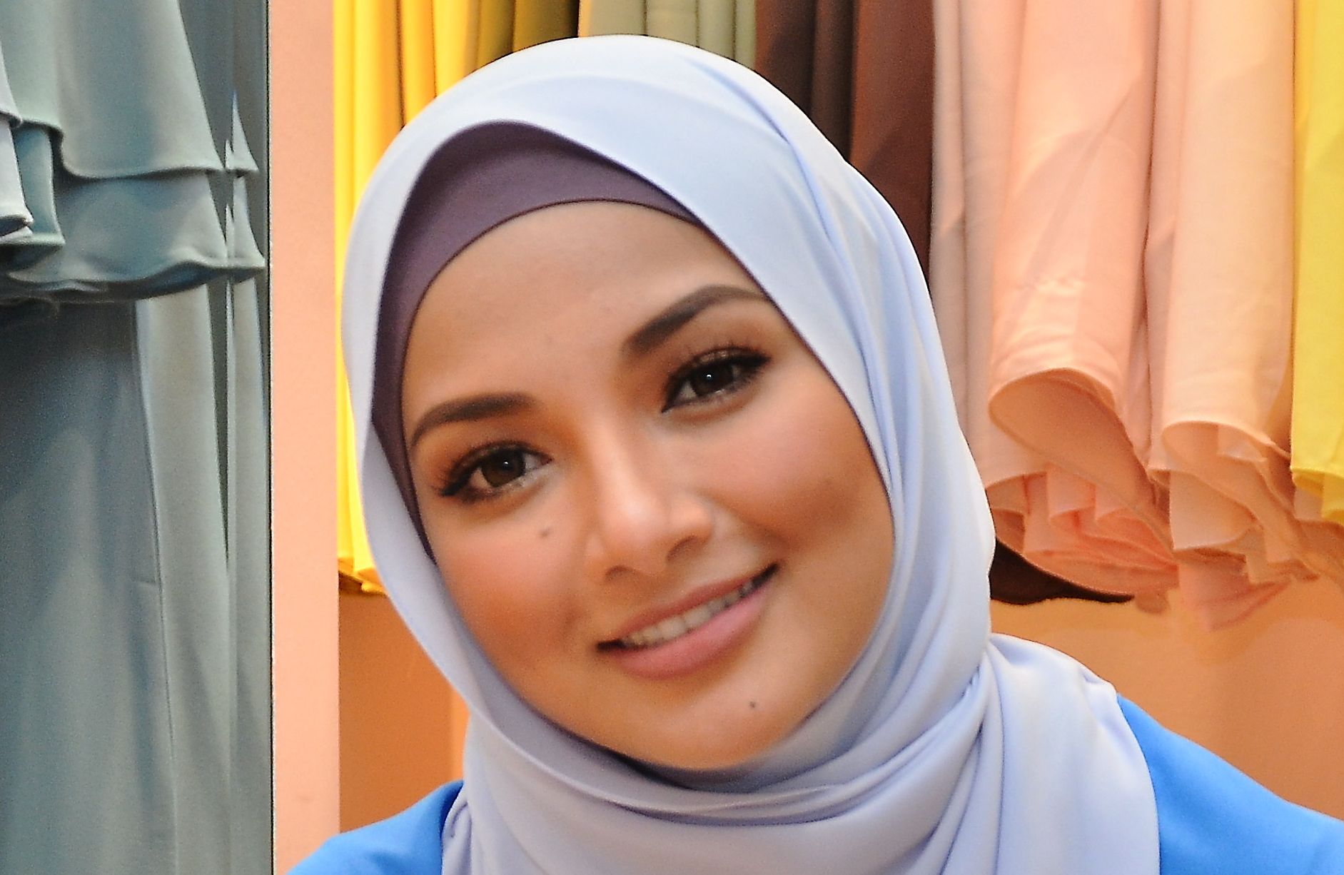 AirAsia appoints Neelofa as non-executive independent ...