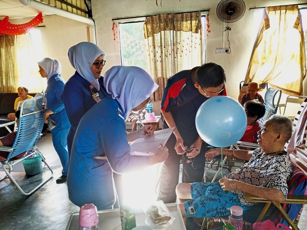 Old Folks Cny Wish Is To Join Workforce Again The Star