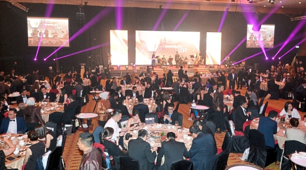 StarProperty.my Awards 2019 saw a huge turnout as developer industry players were honoured for their contributions during a gala at Kuala Lumpur Convention Centre. — Photos: RAJA FAISAL HISHAN, AZHAR MAHFOF and IZZRAFIQ ALIAS/The Star