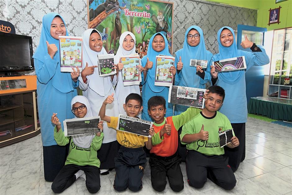 Poetry Crafting Made Easy With The Newspaper The Star