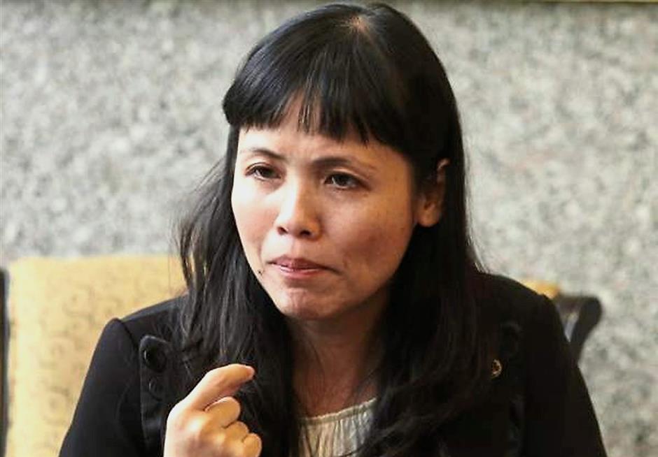 Teo: Failed to rise up to her own battle cry to wipe out MCA.
