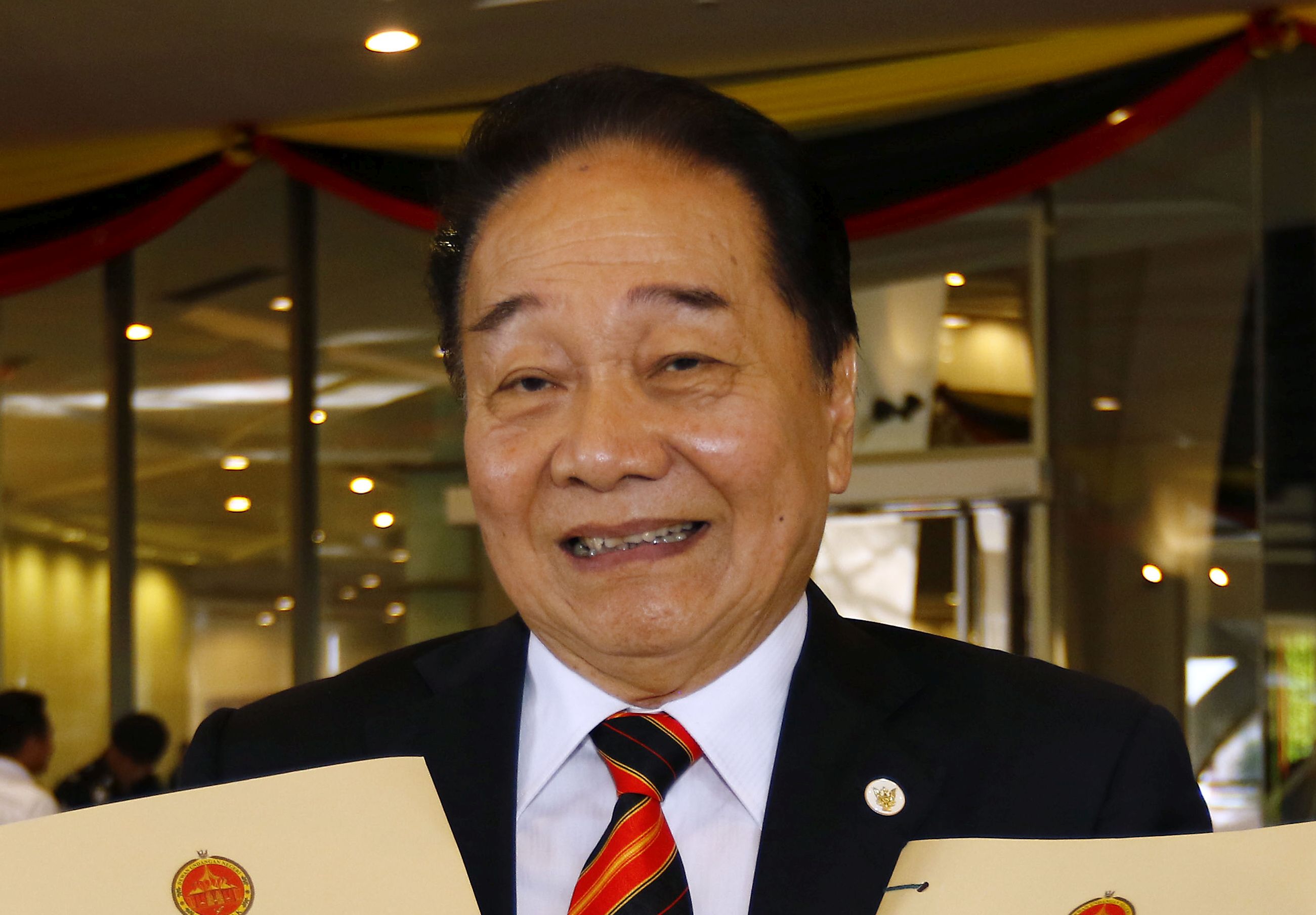 To Quit Or Not To Quit Psb S Wong To Seek Sarawak Cm S Advice The Star