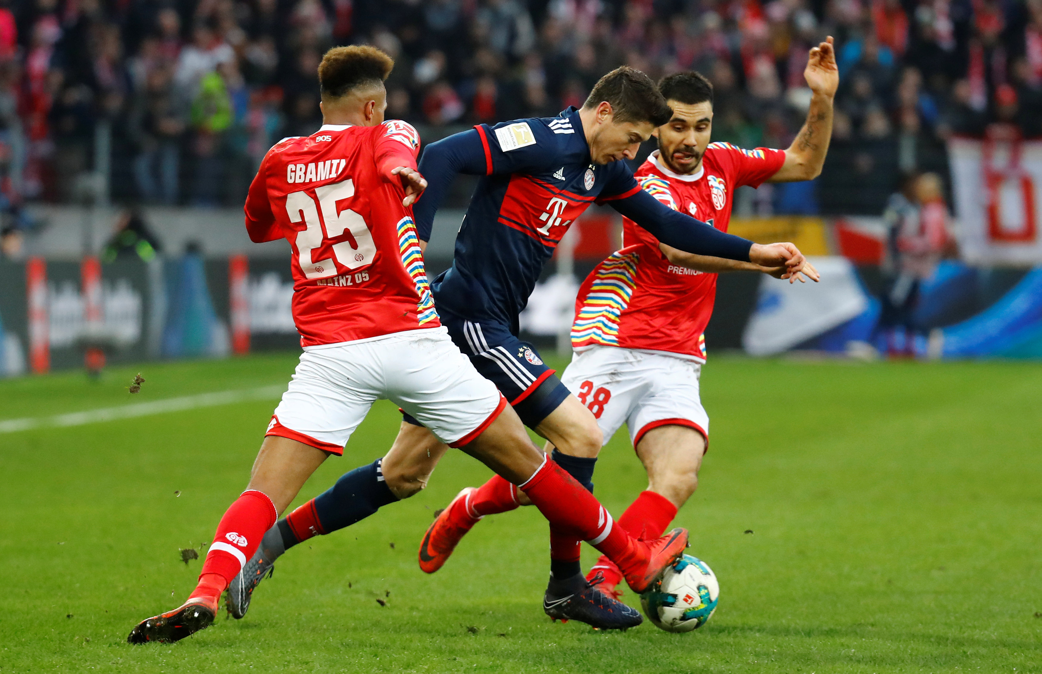 Football Bayern Win Again Schalke Beaten In Keepers Nightmare The Star