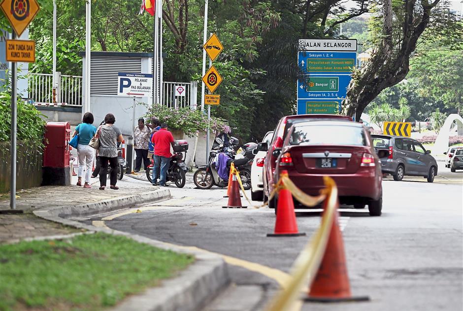 Parking Woes At Wisma Perkeso In Pj The Star