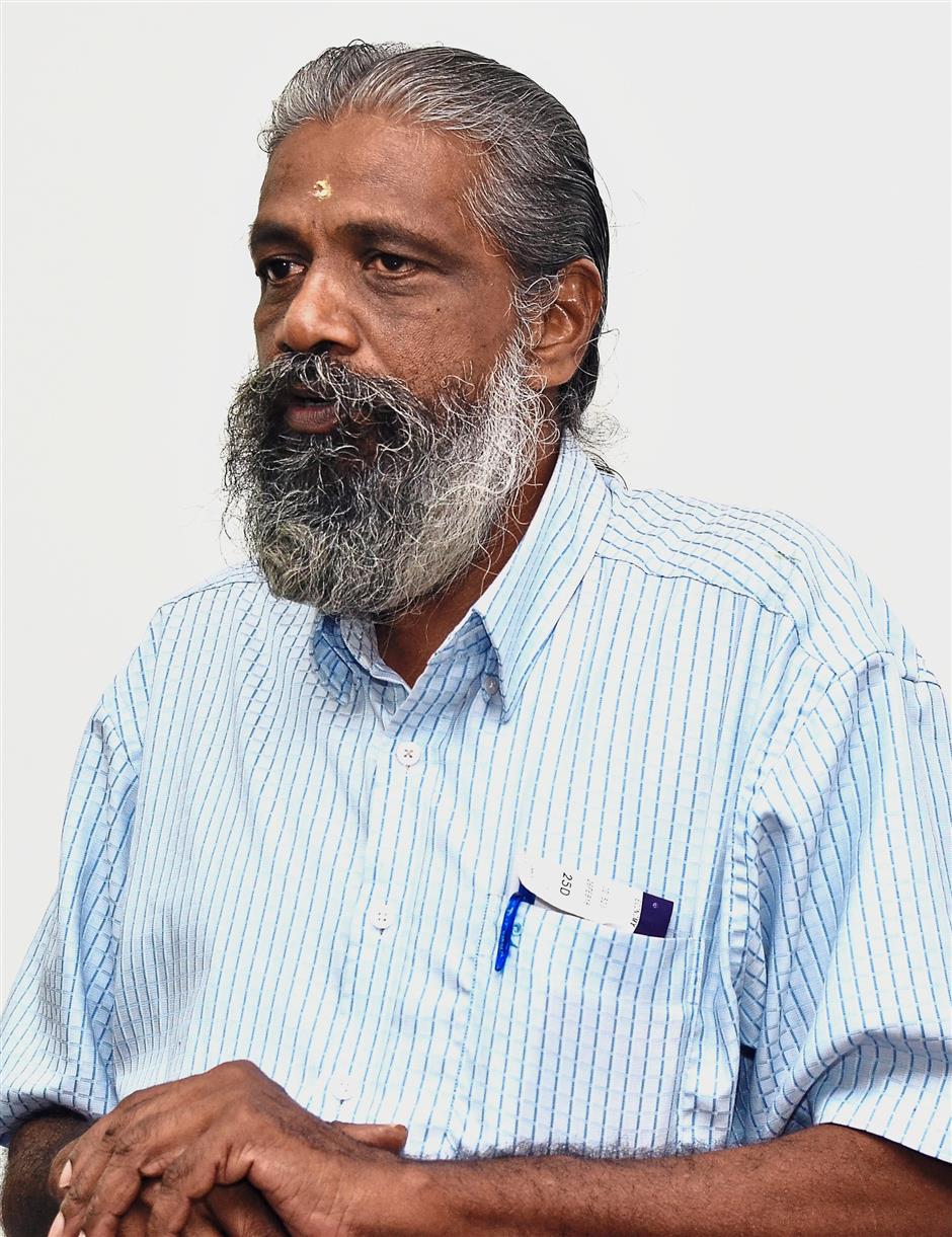 Death Railway Interest Group (DRIG) chairman P. Chandrasegar recapping the groups journey to the Thai - Burma ‘Death Railway’. AHMAD ZAMIR/THE STAR