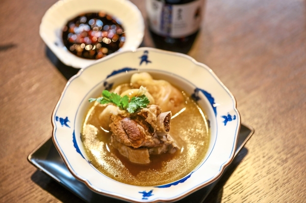 Singapore bak kut teh, prepared by Singaporean chef Chong Wui Choong using Hamada Shoyu sauces.
