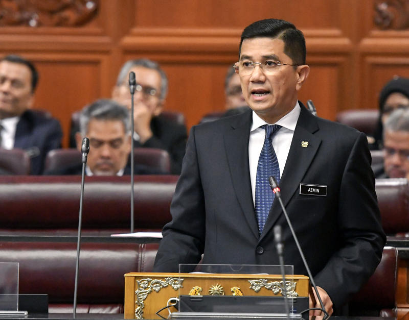 Nearly RM3bil of Felda funds used to buy political support, says Azmin | The Star