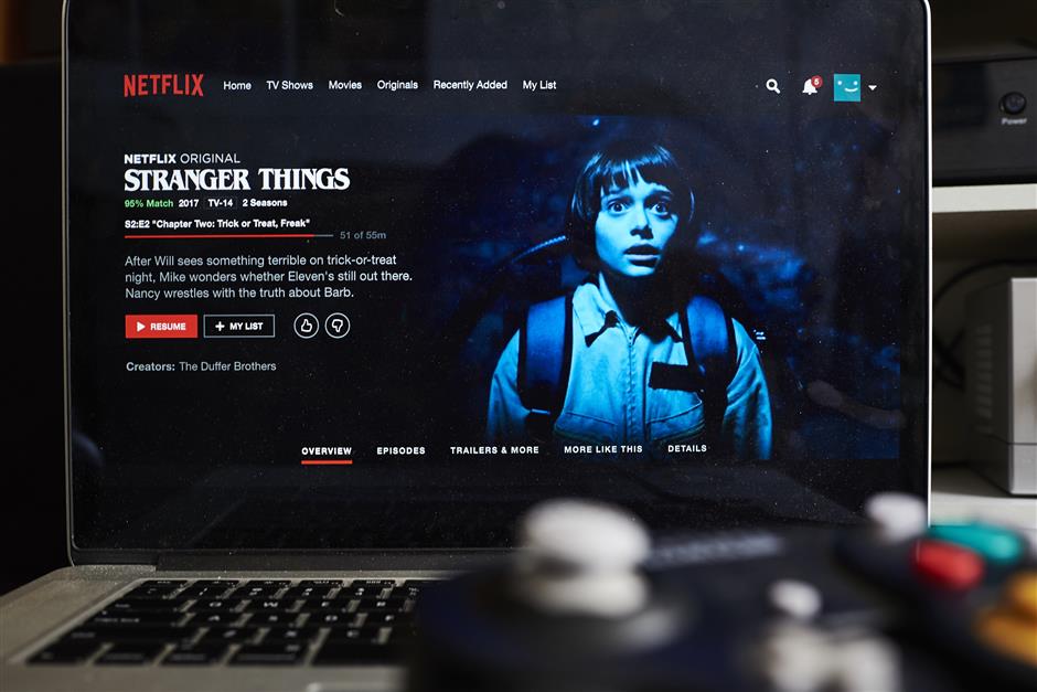 How to stream netflix from laptop to on sale tv