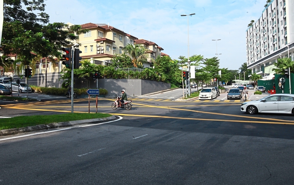 No More Accidents After Traffic Lights Installed At Junction