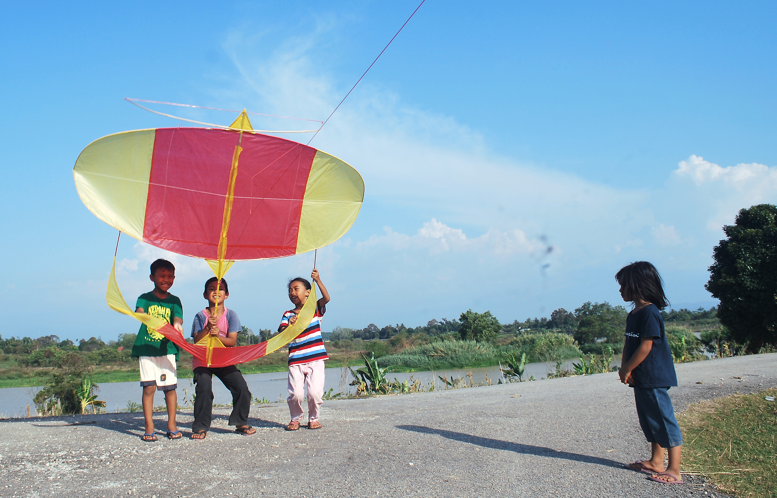 Go Fly A Kite Hot Weather Up North Perfect For Pastime The Star