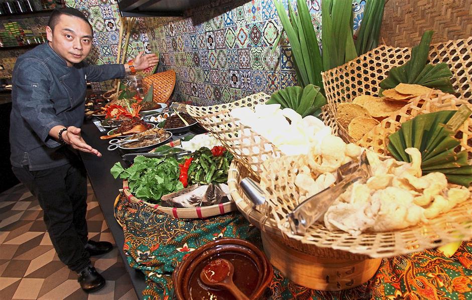 Being away for 12 years inspired Chong to create the best of Malaysian cuisine this Ramadan at the Pasar Baru Cafe in New World Petaling Jaya Hotel. — Photos: MUHAMAD SHAHRIL ROSLI/The Star