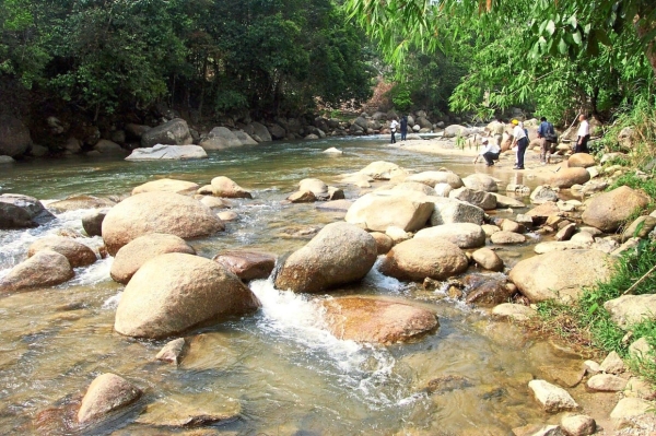 Lost beauty: When the Sungai Selangor Dam was built, it submerged many tourist sites including this picnic spot and a world-class white-water rafting site.