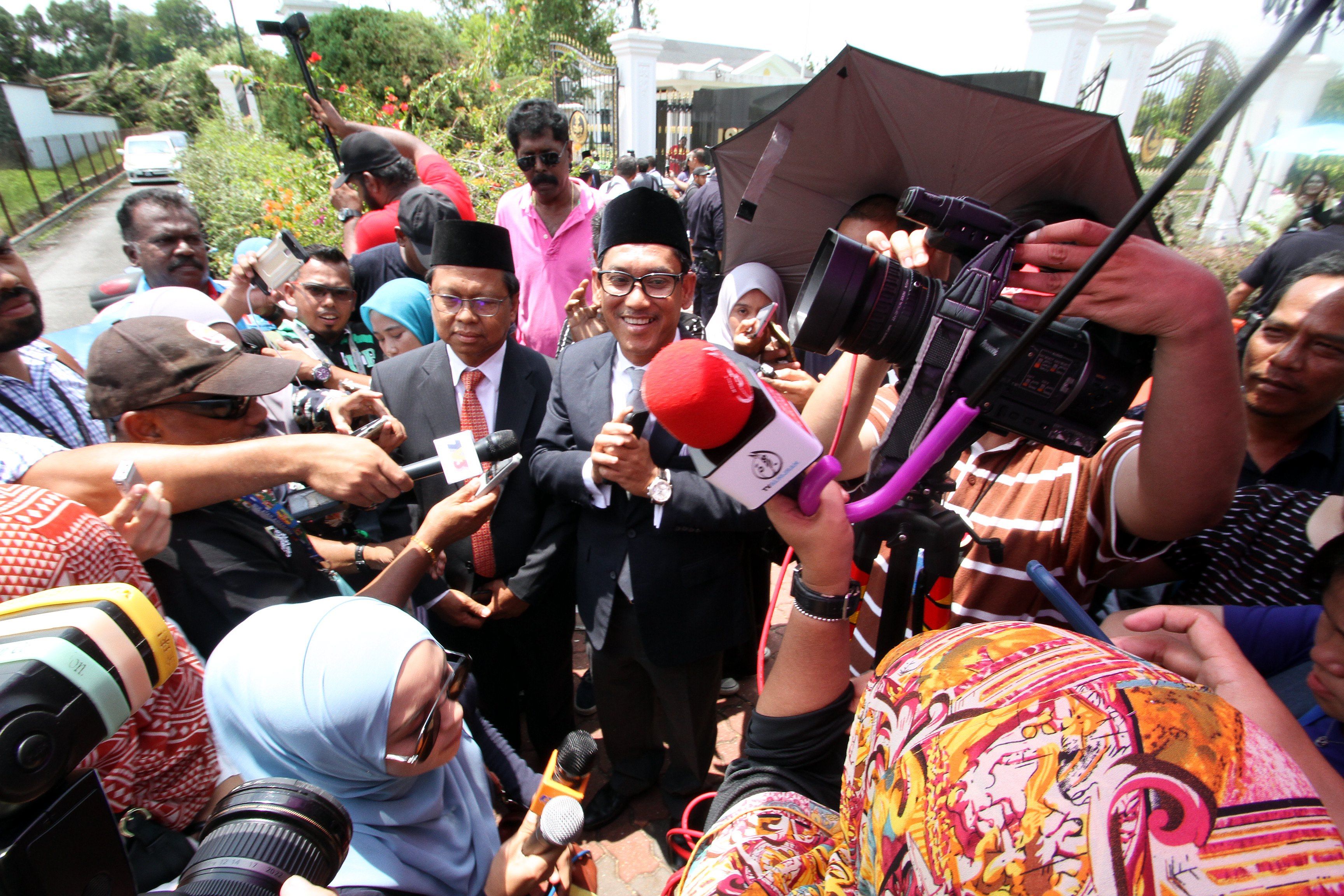 Pakatan Secures Perak With 31 Seats The Star