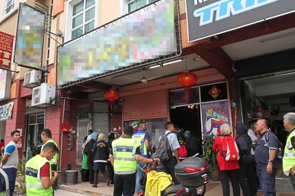 Five Illegal Massage Parlours Shut Down In Kepong The Star Online - 