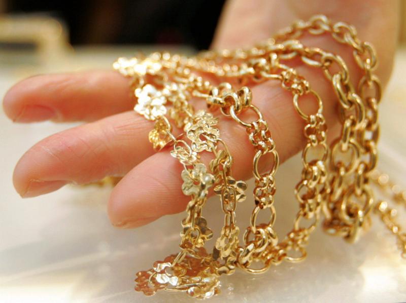 Cheapest place to on sale buy gold jewelry