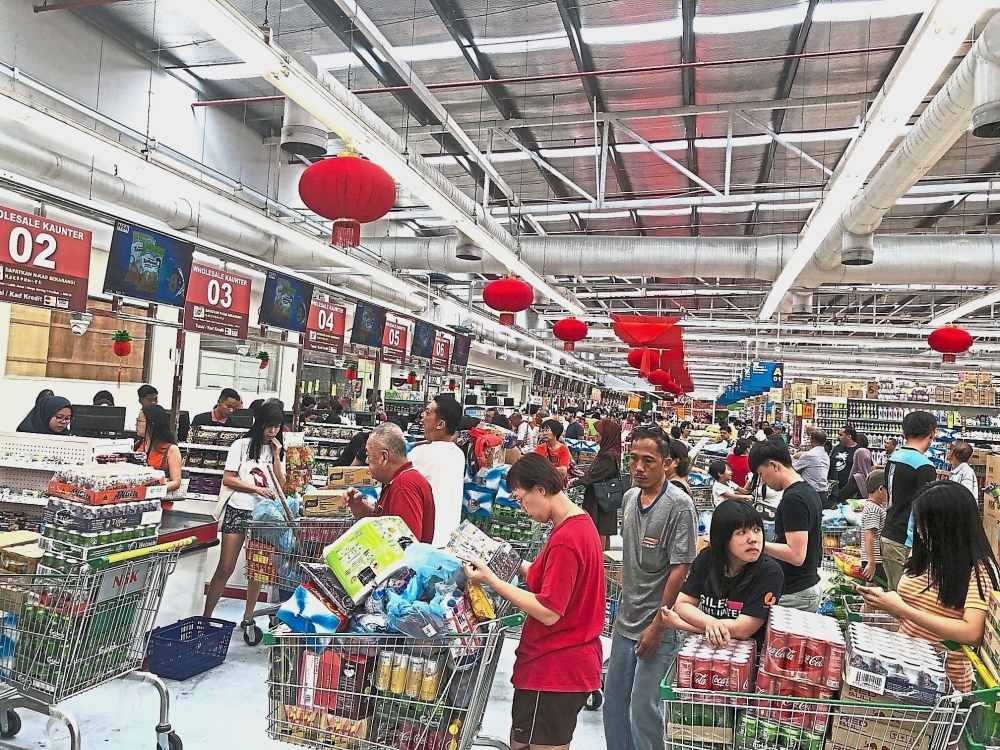 Hypermart S New Branch A Hit With Johor Baru People The Star Online